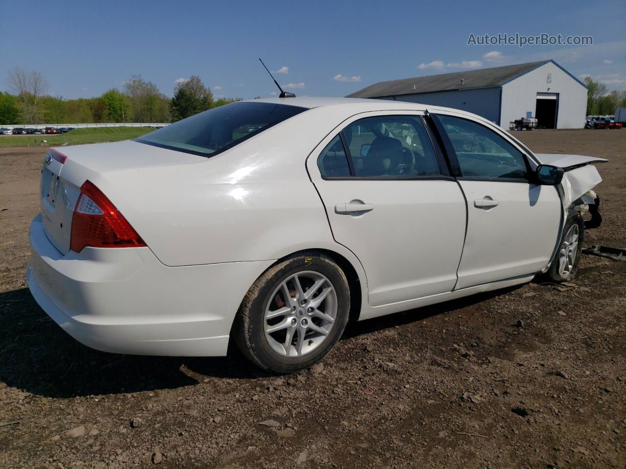 2012 Ford Fusion S White vin: 3FAHP0GA2CR426392