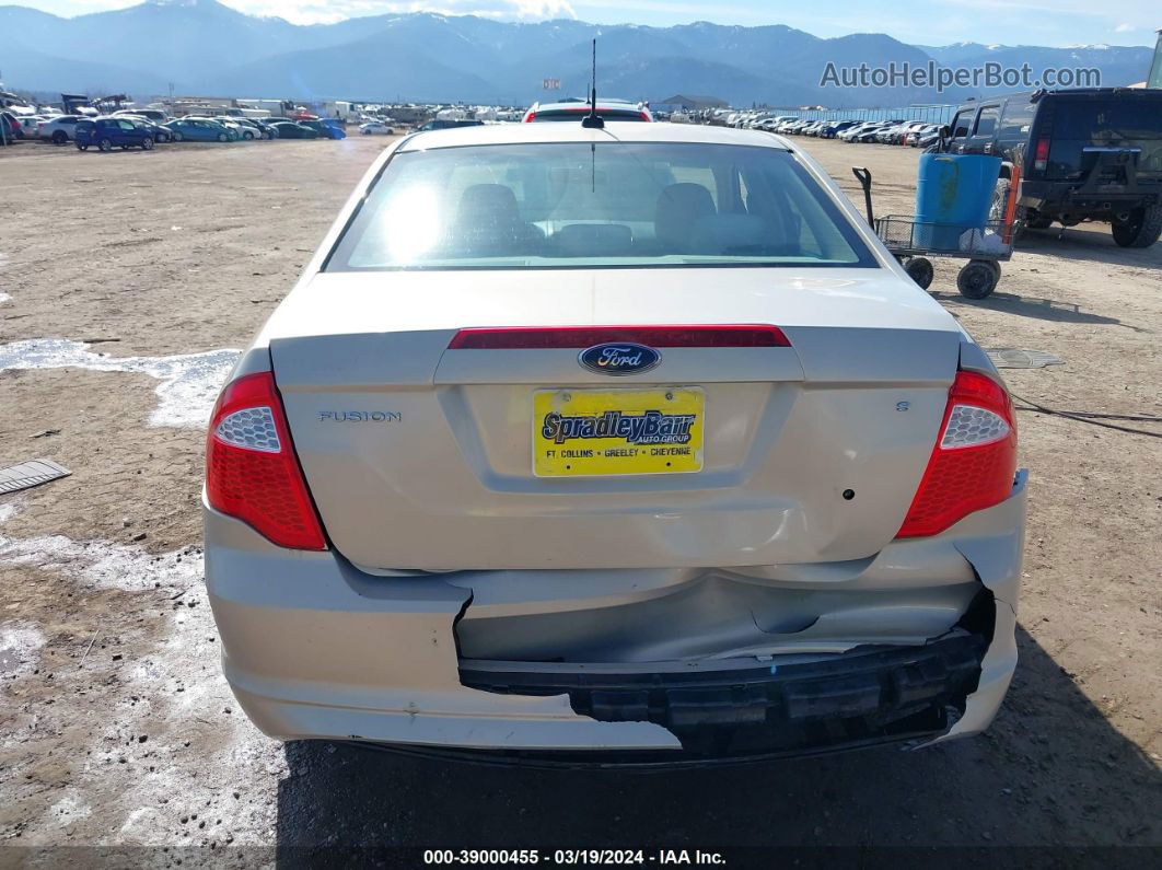 2010 Ford Fusion S Gold vin: 3FAHP0GA5AR285668