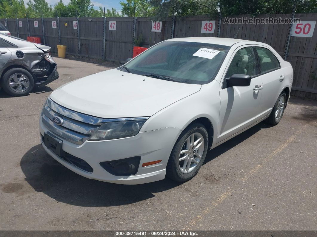 2010 Ford Fusion S White vin: 3FAHP0GA7AR357017