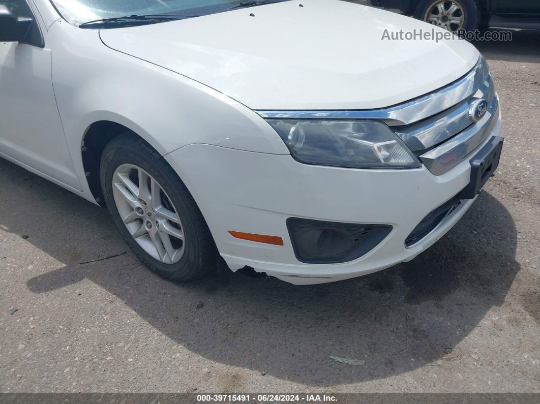 2010 Ford Fusion S White vin: 3FAHP0GA7AR357017