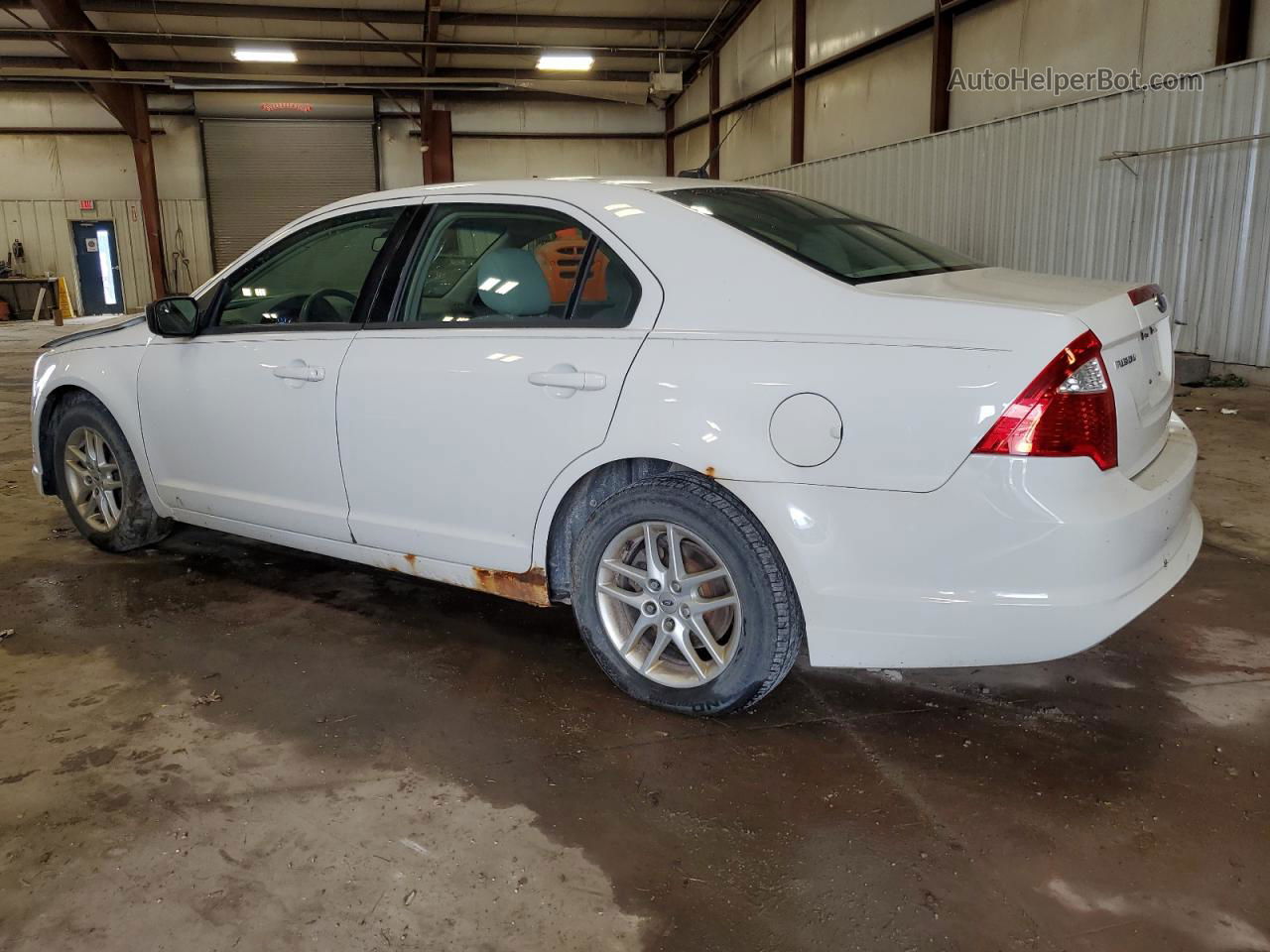 2012 Ford Fusion S White vin: 3FAHP0GA9CR129894