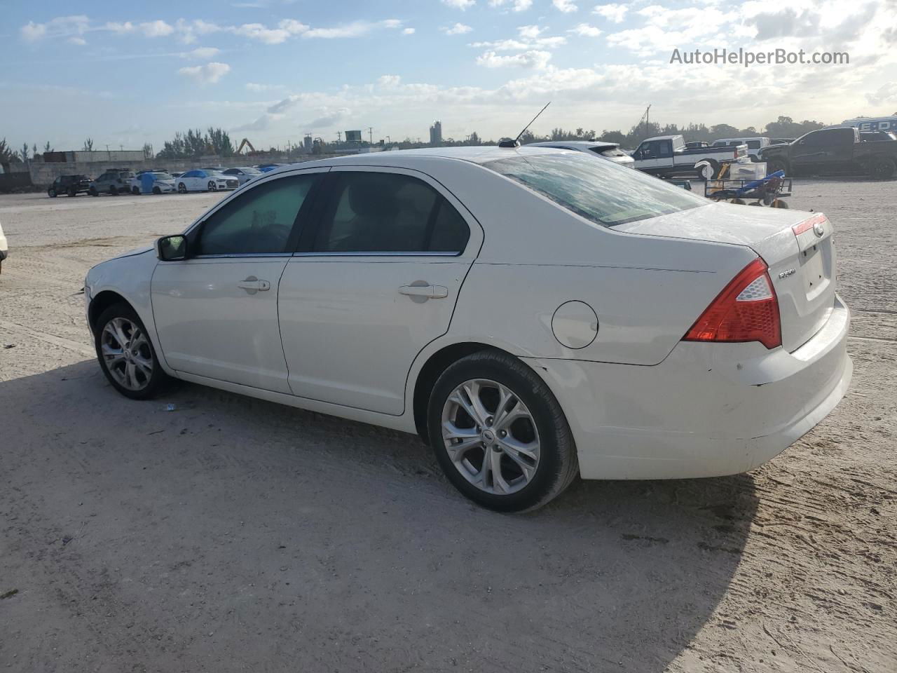 2012 Ford Fusion Se White vin: 3FAHP0HA8CR108176