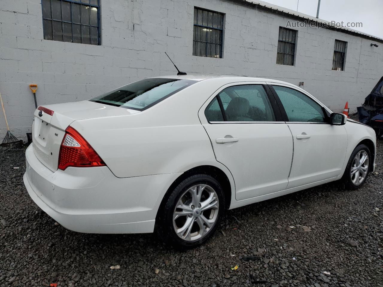 2012 Ford Fusion Se White vin: 3FAHP0HAXCR424629