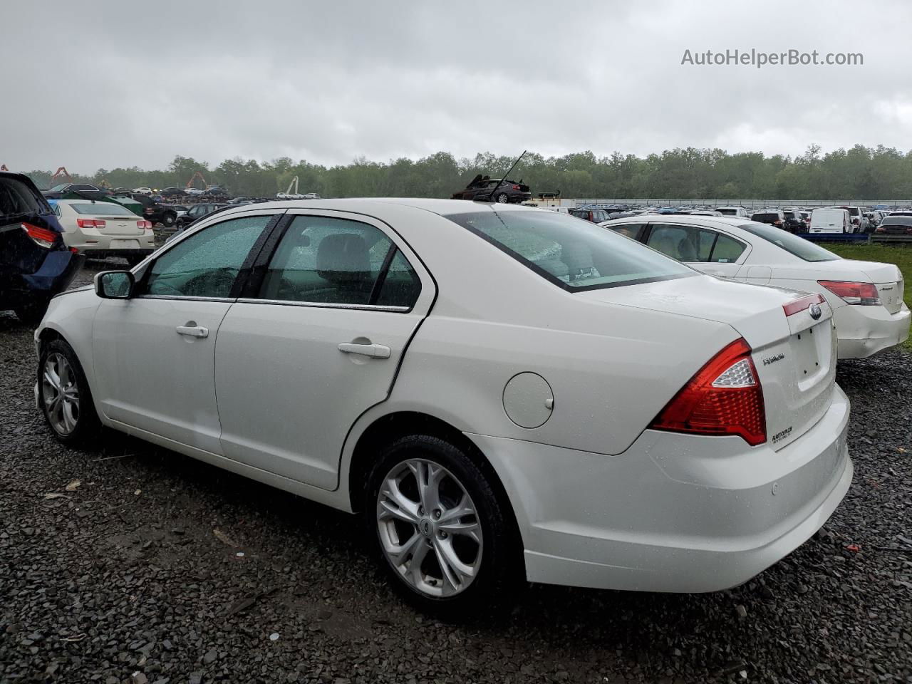 2012 Ford Fusion Se White vin: 3FAHP0HAXCR424629