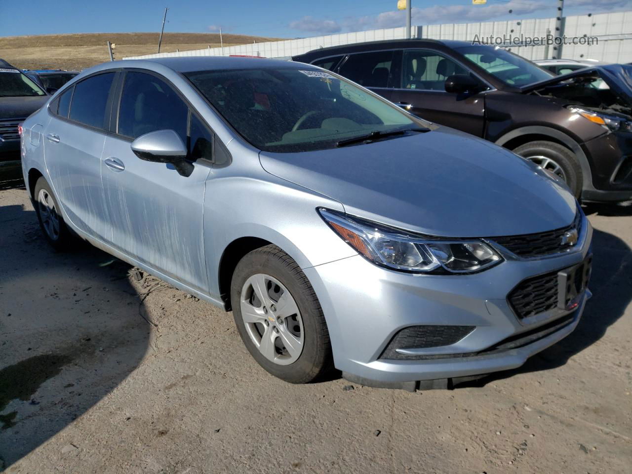 2017 Chevrolet Cruze Ls Silver vin: 3G1BC5SM9HS556186