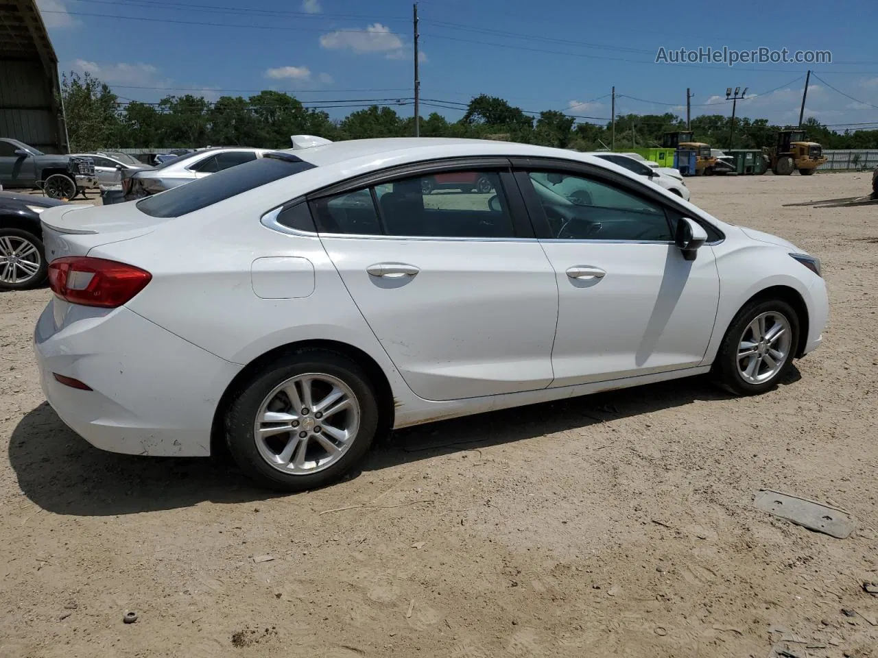 2017 Chevrolet Cruze Lt White vin: 3G1BE5SM1HS566155