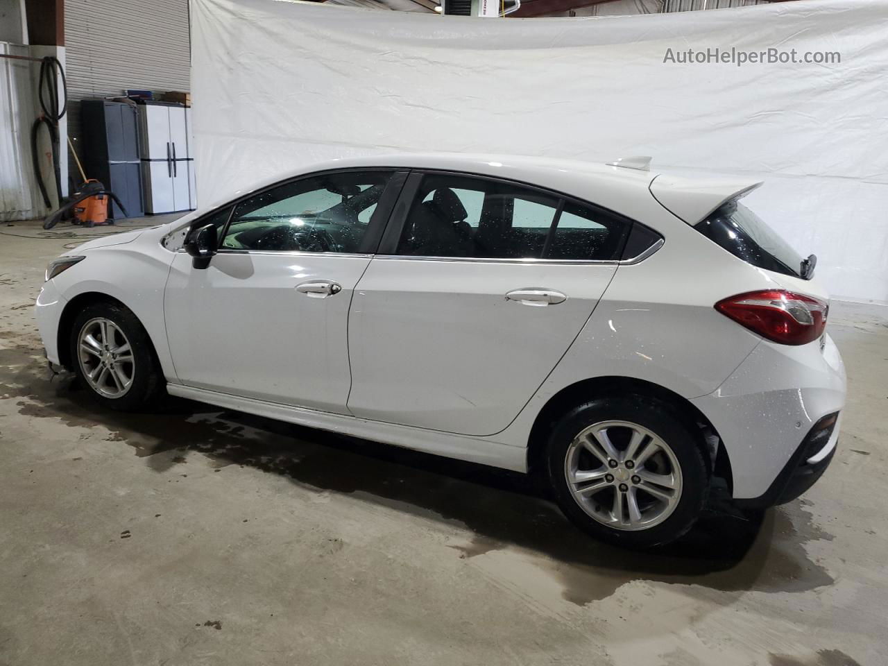 2018 Chevrolet Cruze Lt White vin: 3G1BE6SM8JS546979