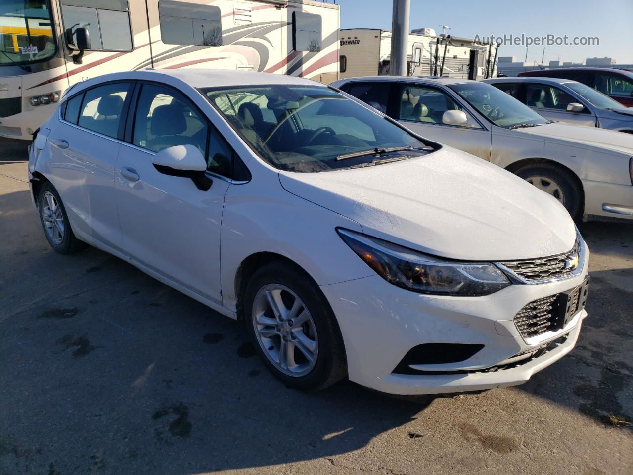 2018 Chevrolet Cruze Lt White vin: 3G1BE6SM8JS652297