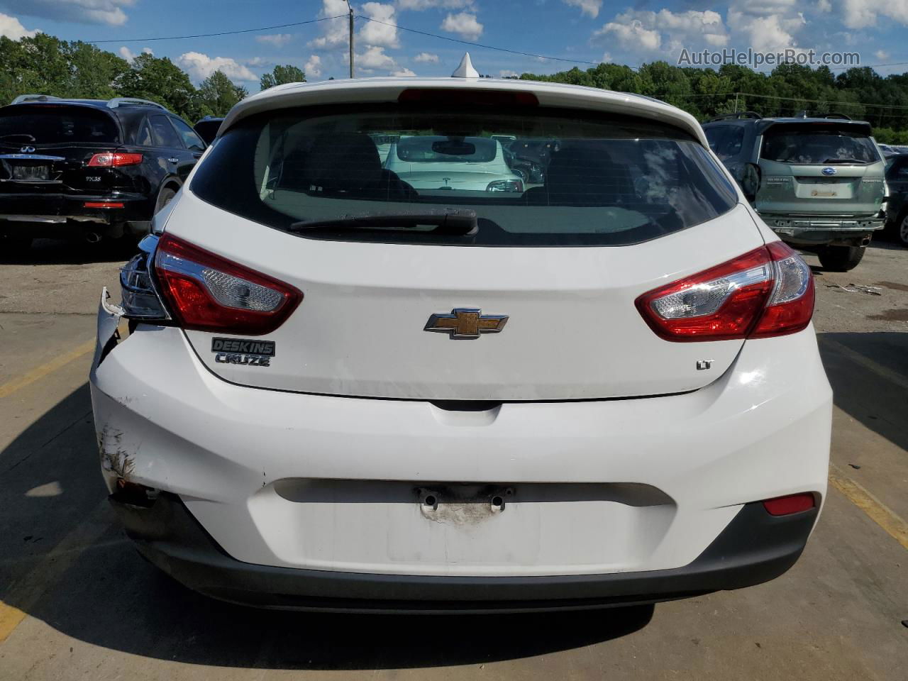 2018 Chevrolet Cruze Lt White vin: 3G1BE6SMXJS653337