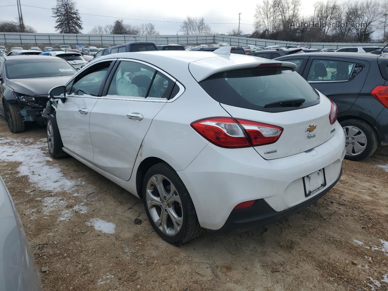 2018 Chevrolet Cruze Premier White vin: 3G1BF6SM3JS597724