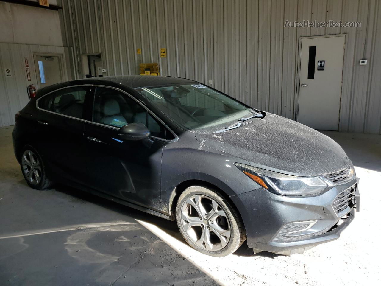 2018 Chevrolet Cruze Premier Gray vin: 3G1BF6SM3JS638112