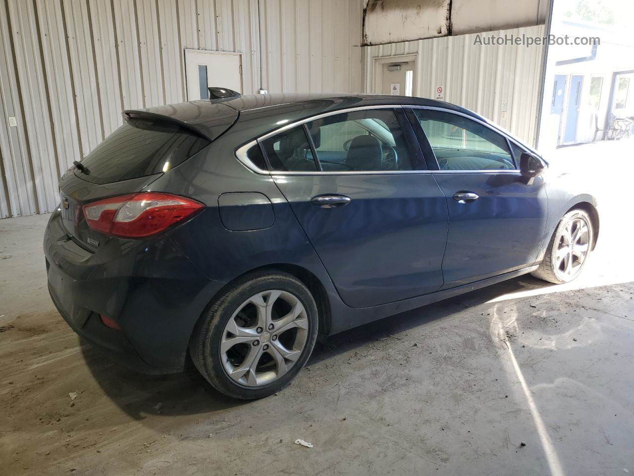 2018 Chevrolet Cruze Premier Серый vin: 3G1BF6SM3JS638112