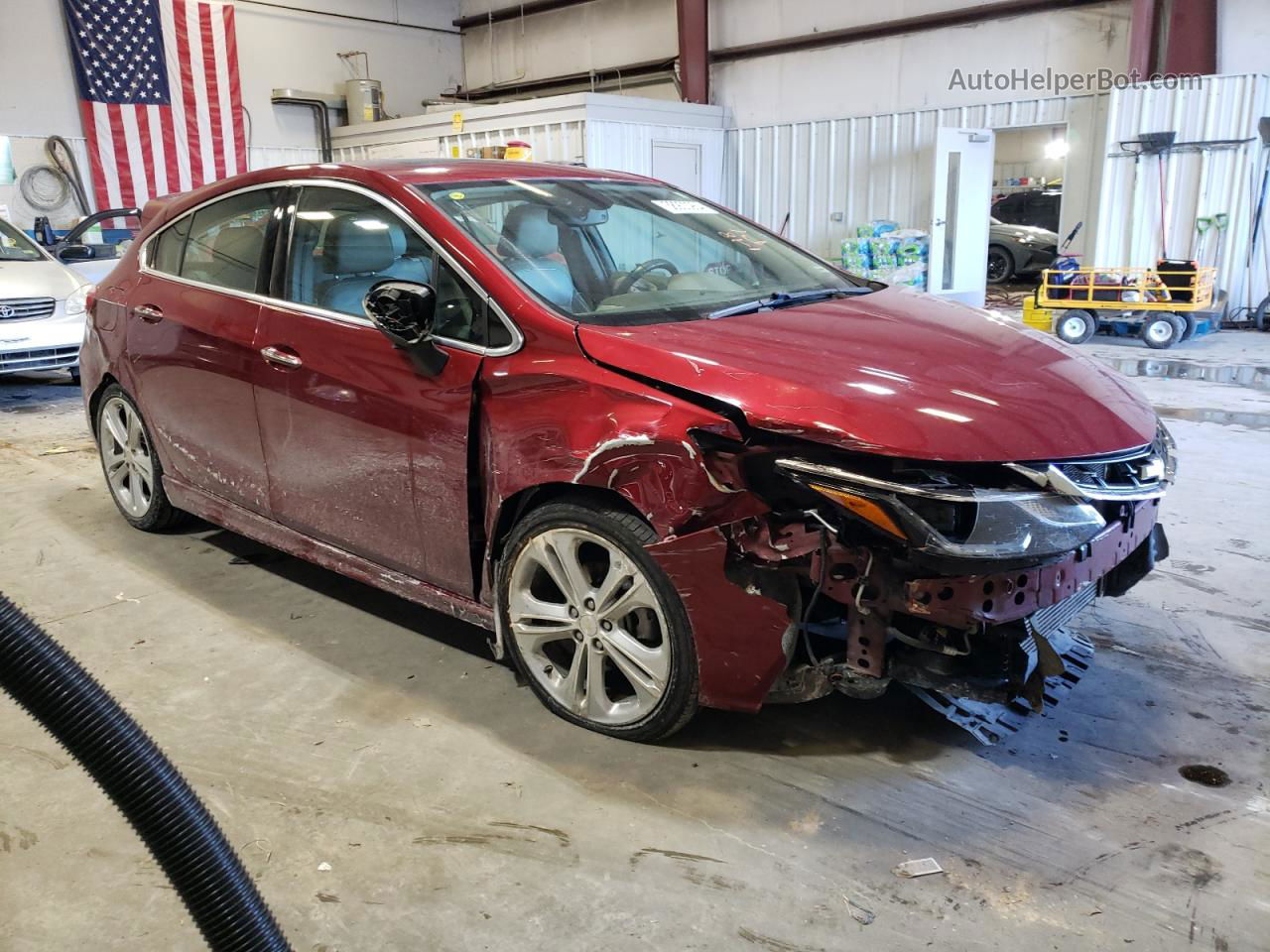 2017 Chevrolet Cruze Premier Red vin: 3G1BF6SMXHS532301