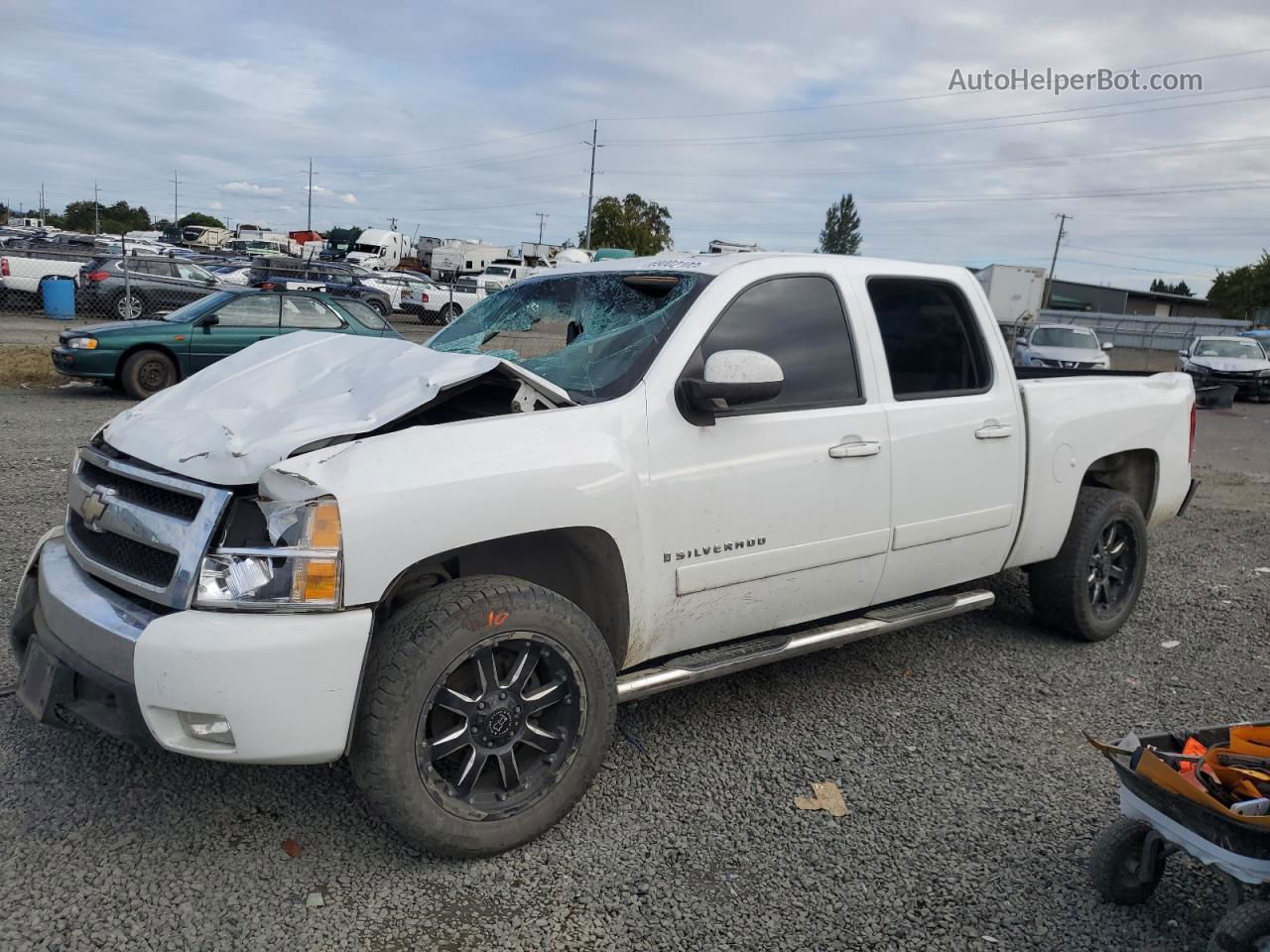 2008 Chevrolet Silverado C1500 White vin: 3GCEC13J18G141321