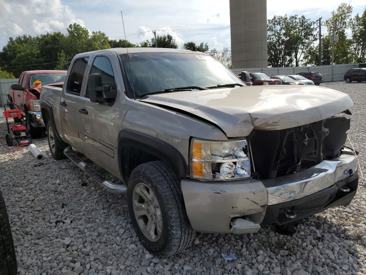 2008 Chevrolet Silverado K1500 Beige vin: 3GCEK13398G308352