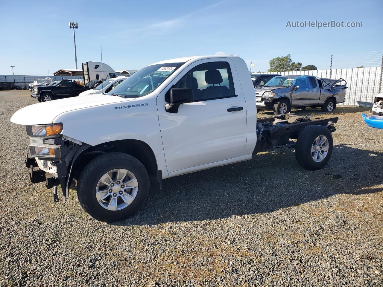 2019 Chevrolet Silverado C1500 White vin: 3GCNWAEFXKG295470