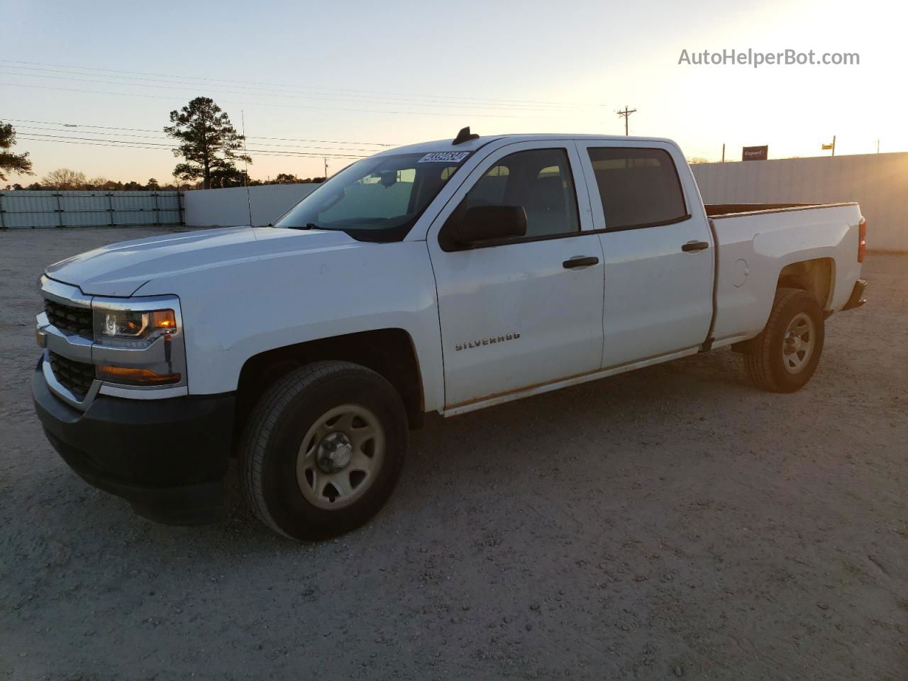 2018 Chevrolet Silverado C1500 White vin: 3GCPCNEC8JG538027