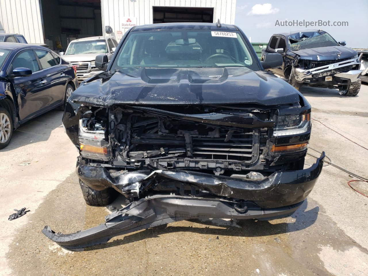 2018 Chevrolet Silverado C1500 Custom Black vin: 3GCPCPEHXJG261355