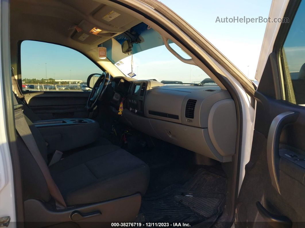 2013 Chevrolet Silverado 1500 Ls White vin: 3GCPCREA5DG232428