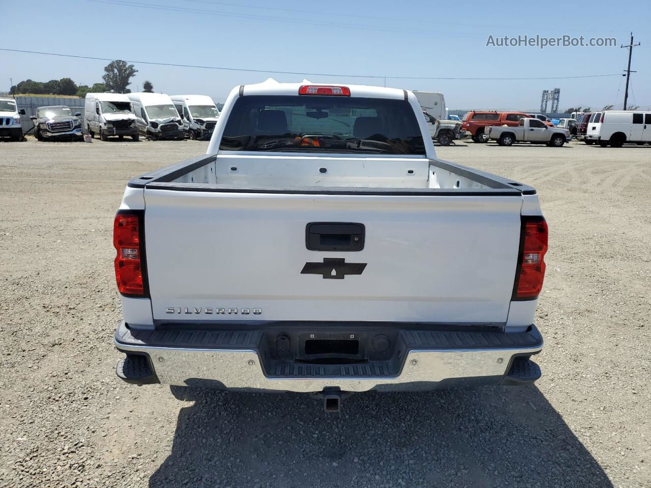 2018 Chevrolet Silverado C1500 Lt White vin: 3GCPCREC1JG347802