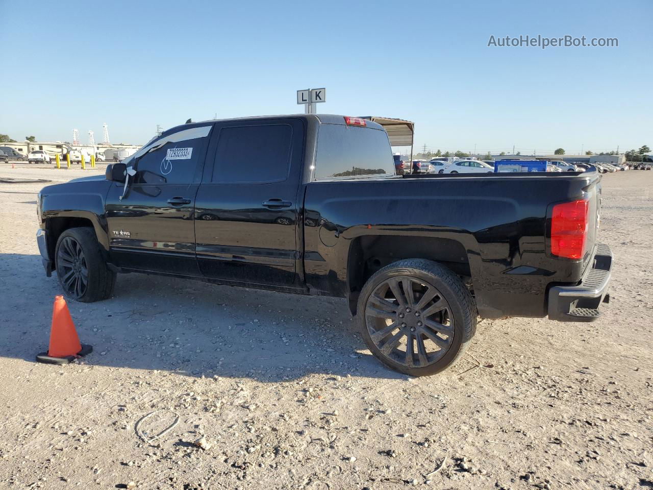 2018 Chevrolet Silverado C1500 Lt Black vin: 3GCPCREC1JG628966