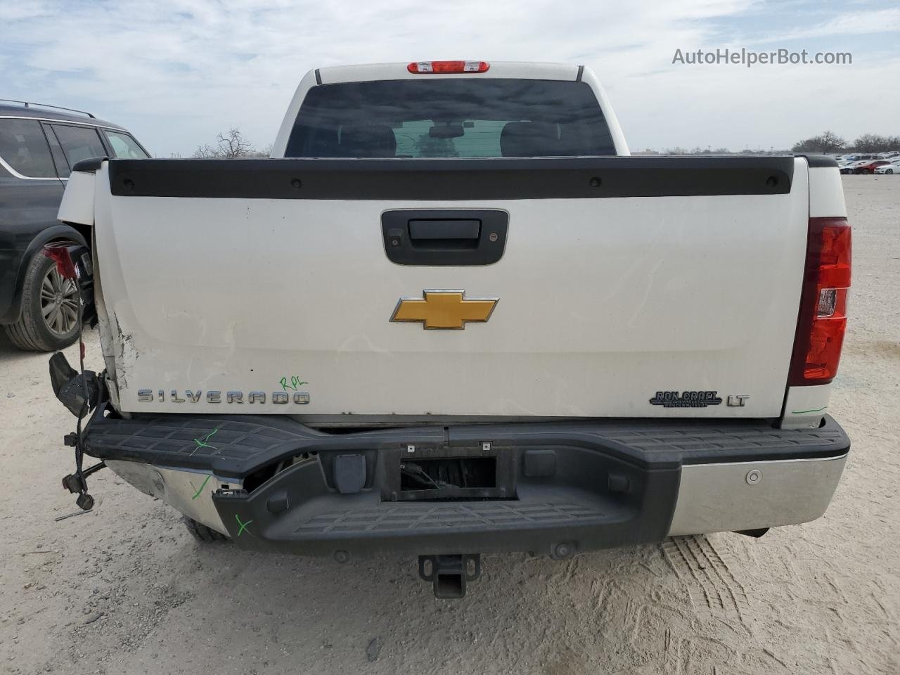 2013 Chevrolet Silverado C1500 Lt White vin: 3GCPCSE02DG100791