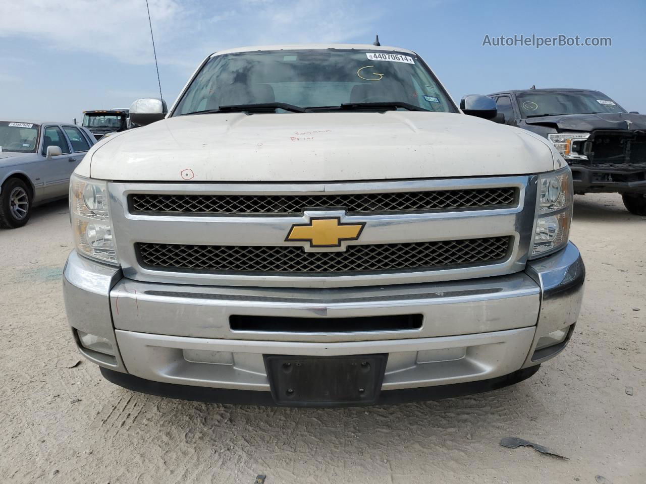 2013 Chevrolet Silverado C1500 Lt White vin: 3GCPCSE02DG100791