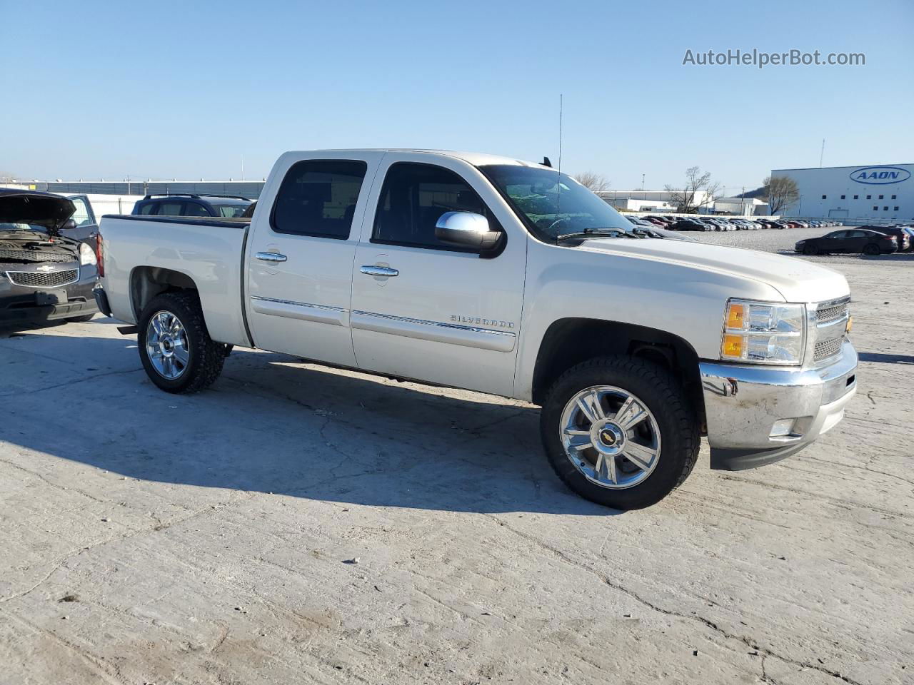 2013 Chevrolet Silverado C1500 Lt White vin: 3GCPCSE03DG285014