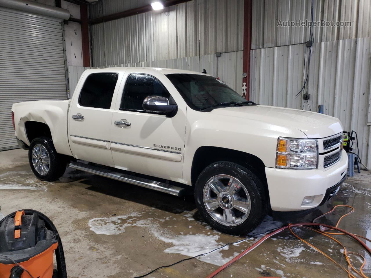 2013 Chevrolet Silverado C1500 Ltz White vin: 3GCPCTE02DG164271