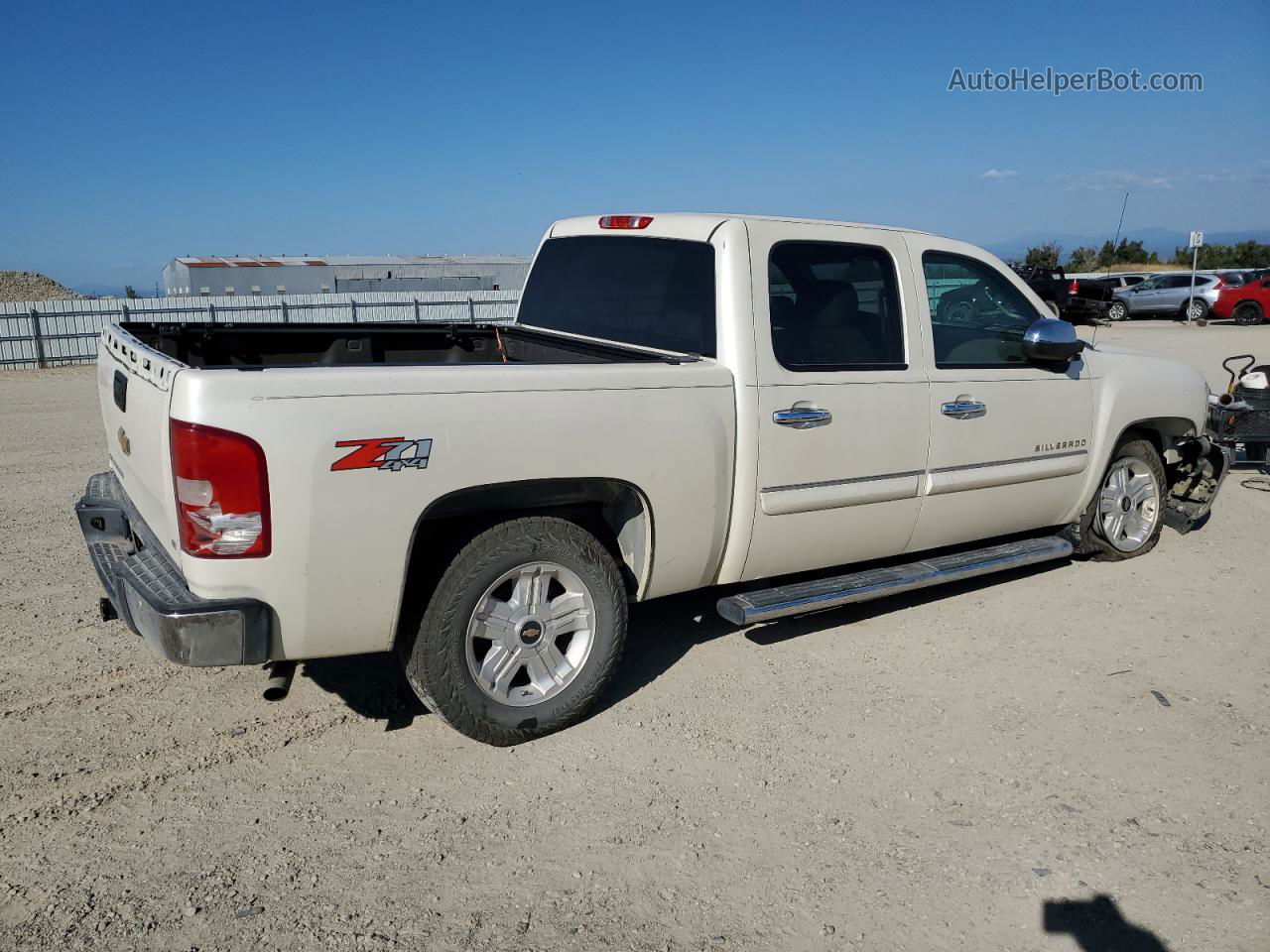 2013 Chevrolet Silverado K1500 Lt White vin: 3GCPKSE71DG154938