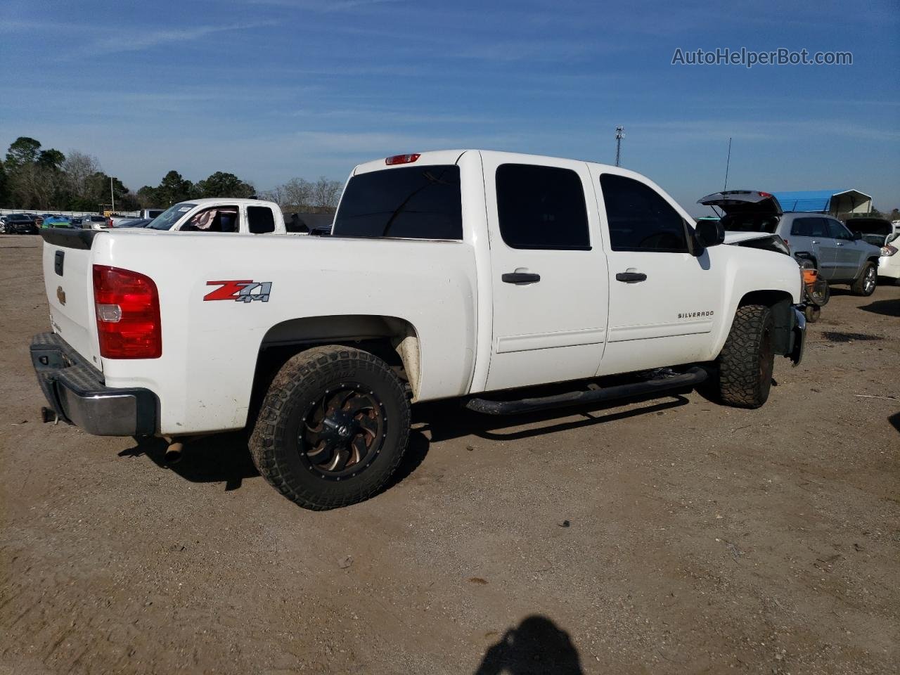 2013 Chevrolet Silverado K1500 Lt White vin: 3GCPKSE7XDG277573