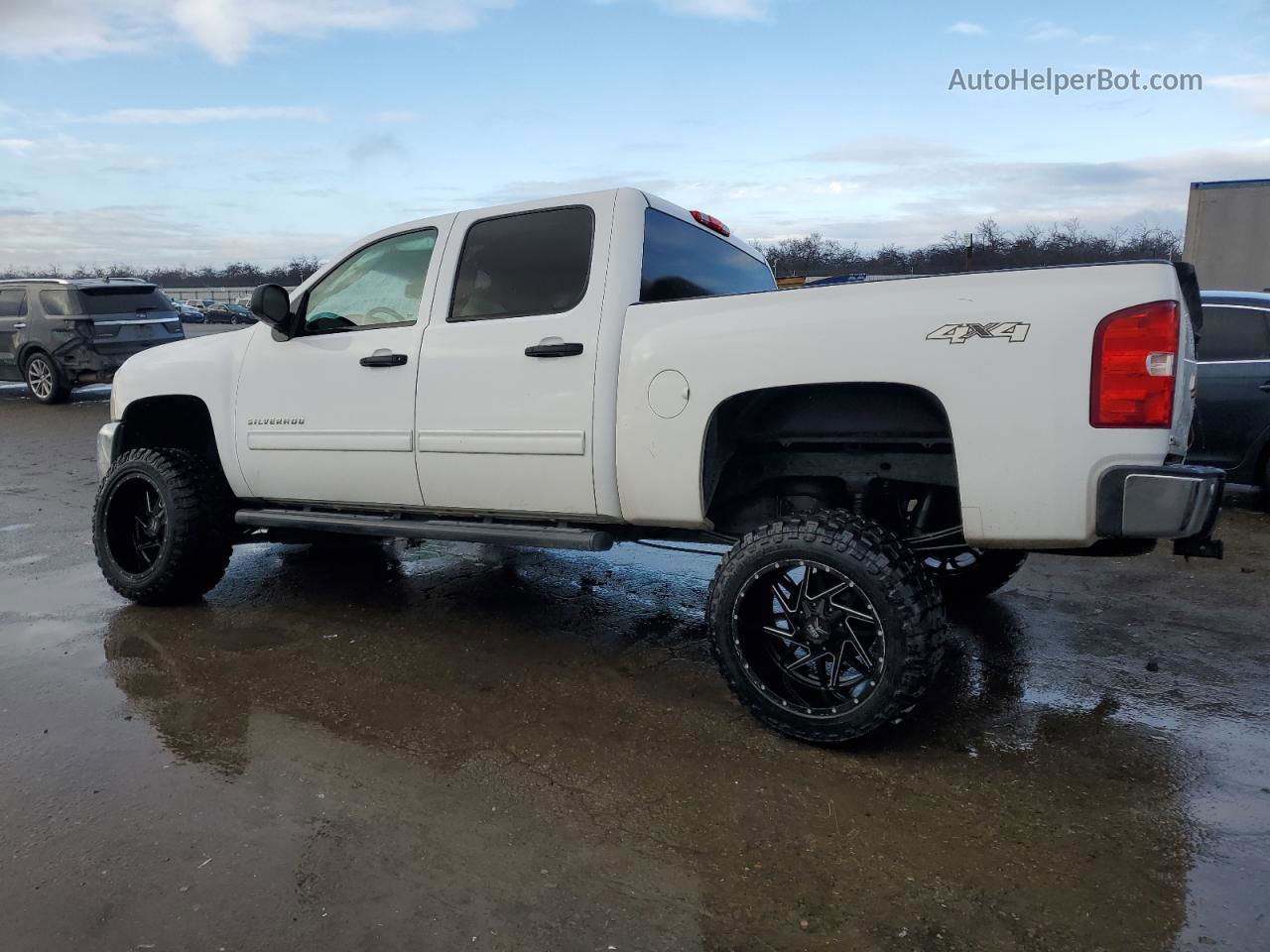 2013 Chevrolet Silverado K1500 Lt White vin: 3GCPKSEA2DG343321