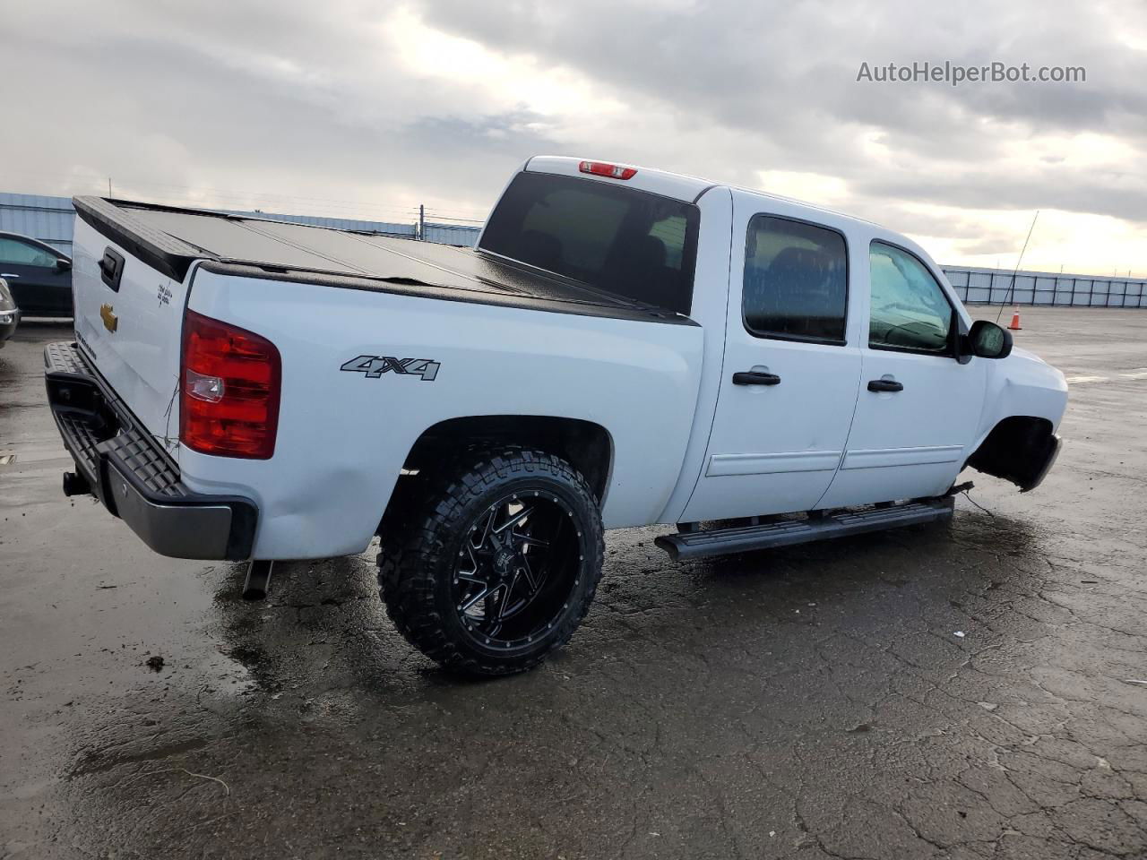 2013 Chevrolet Silverado K1500 Lt White vin: 3GCPKSEA2DG343321