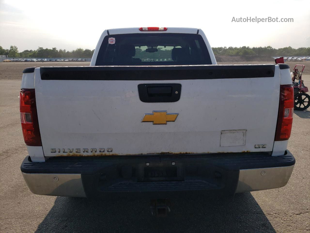 2013 Chevrolet Silverado K1500 Ltz White vin: 3GCPKTE72DG106130