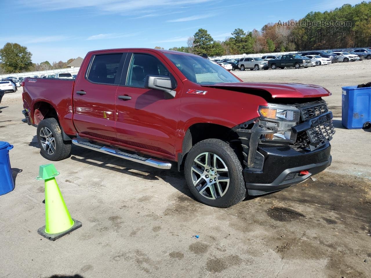 2019 Chevrolet Silverado K1500 Trail Boss Custom Темно-бордовый vin: 3GCPYCEF6KG111639