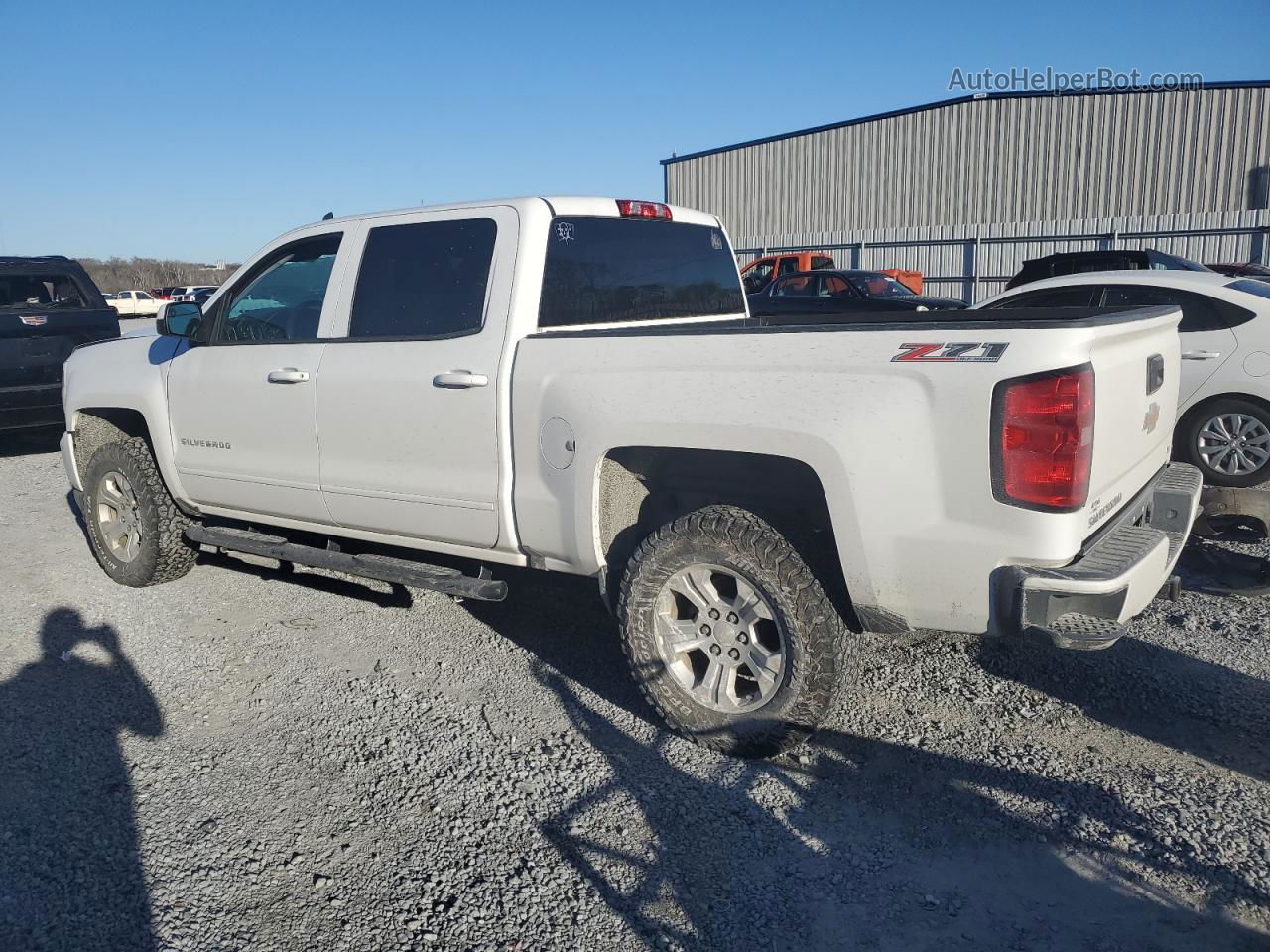 2016 Chevrolet Silverado K1500 Lt White vin: 3GCUKREC0GG261735