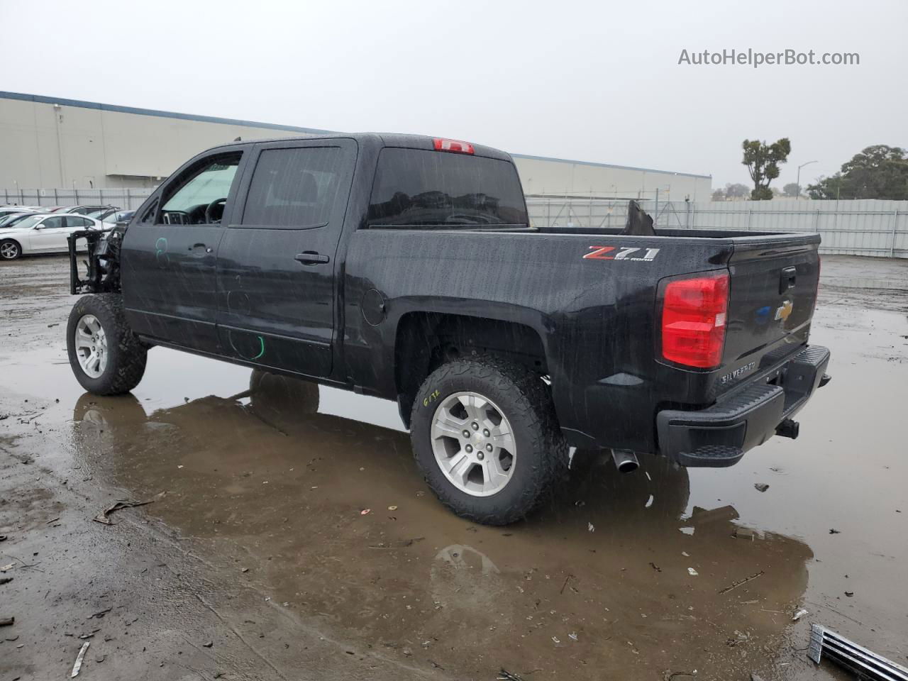 2018 Chevrolet Silverado K1500 Lt Черный vin: 3GCUKREC1JG193274