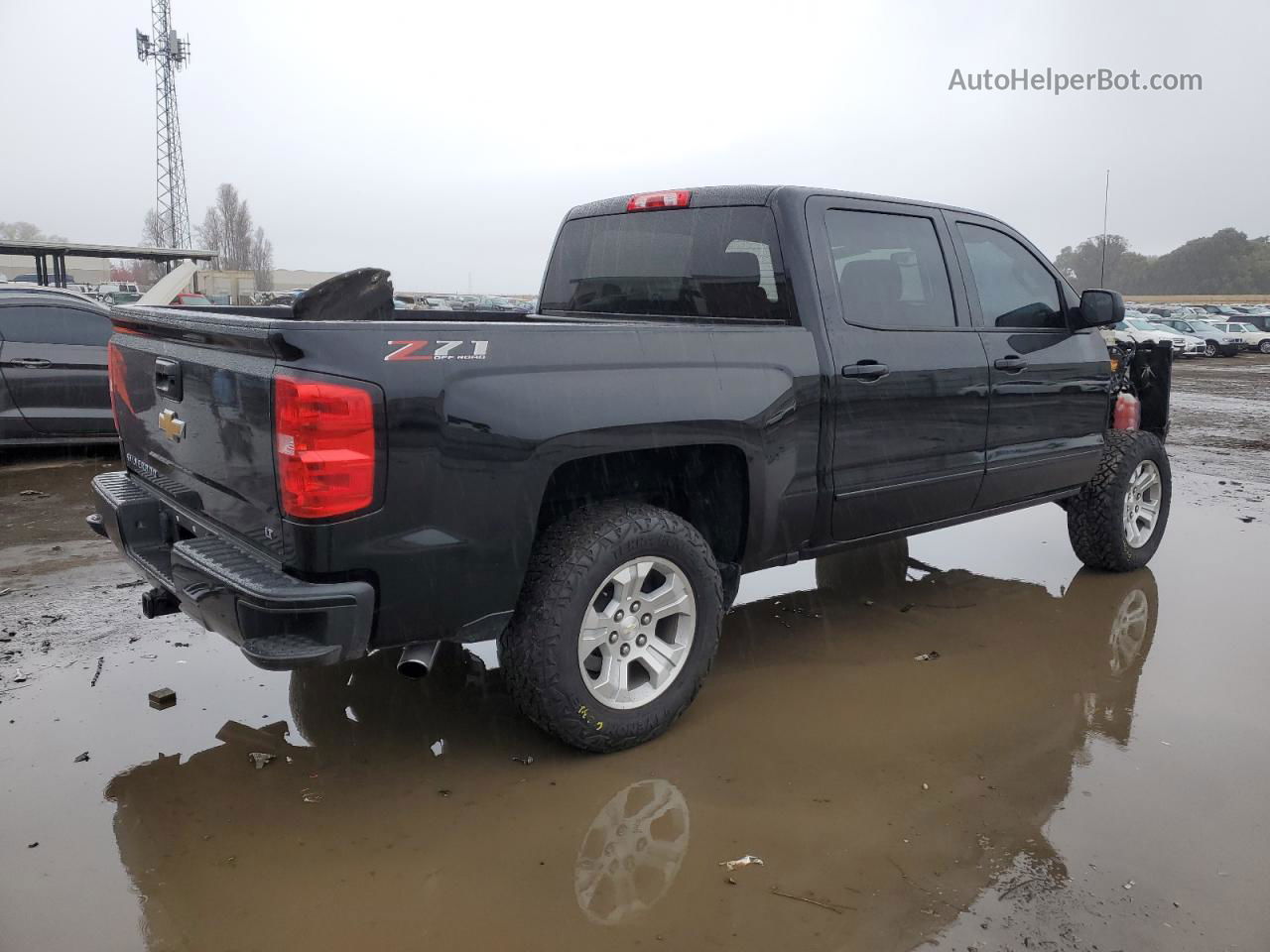 2018 Chevrolet Silverado K1500 Lt Черный vin: 3GCUKREC1JG193274