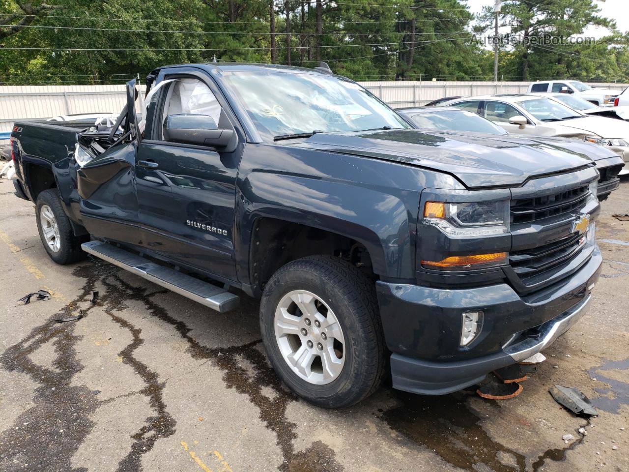 2018 Chevrolet Silverado K1500 Lt Gray vin: 3GCUKREC3JG196189