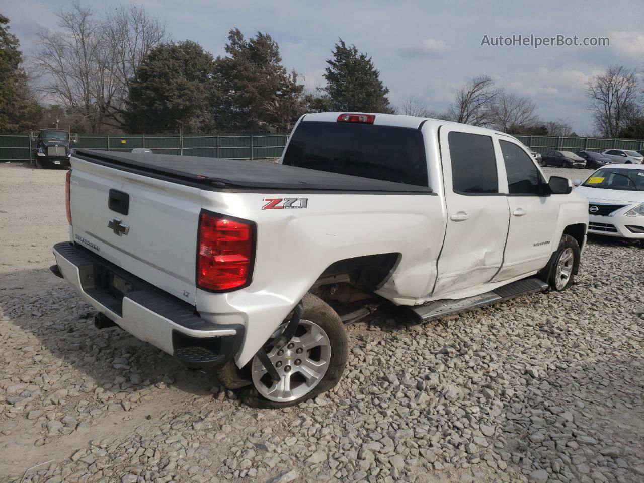 2018 Chevrolet Silverado K1500 Lt Белый vin: 3GCUKREC3JG423817