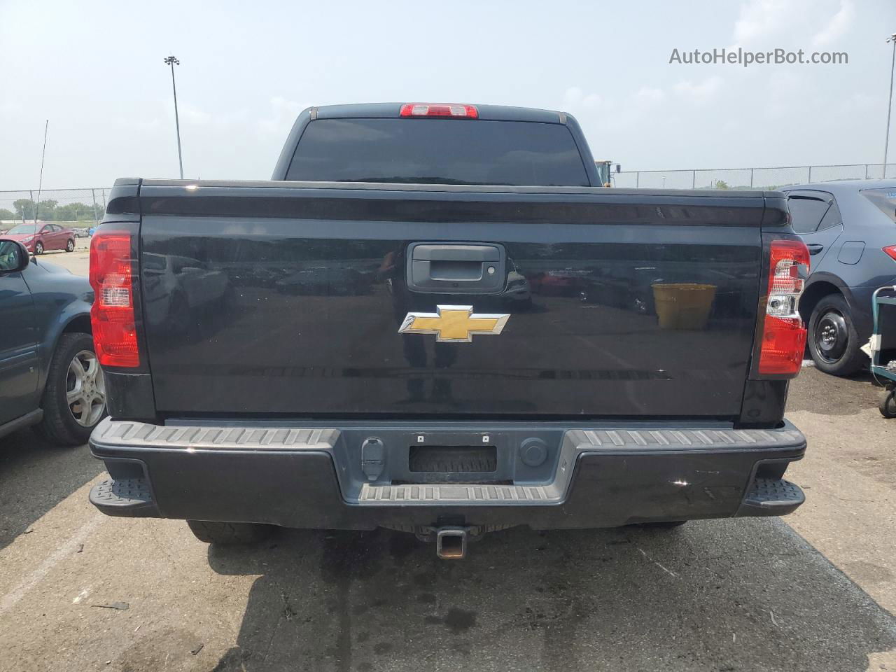 2018 Chevrolet Silverado K1500 Lt Black vin: 3GCUKREC6JG145768