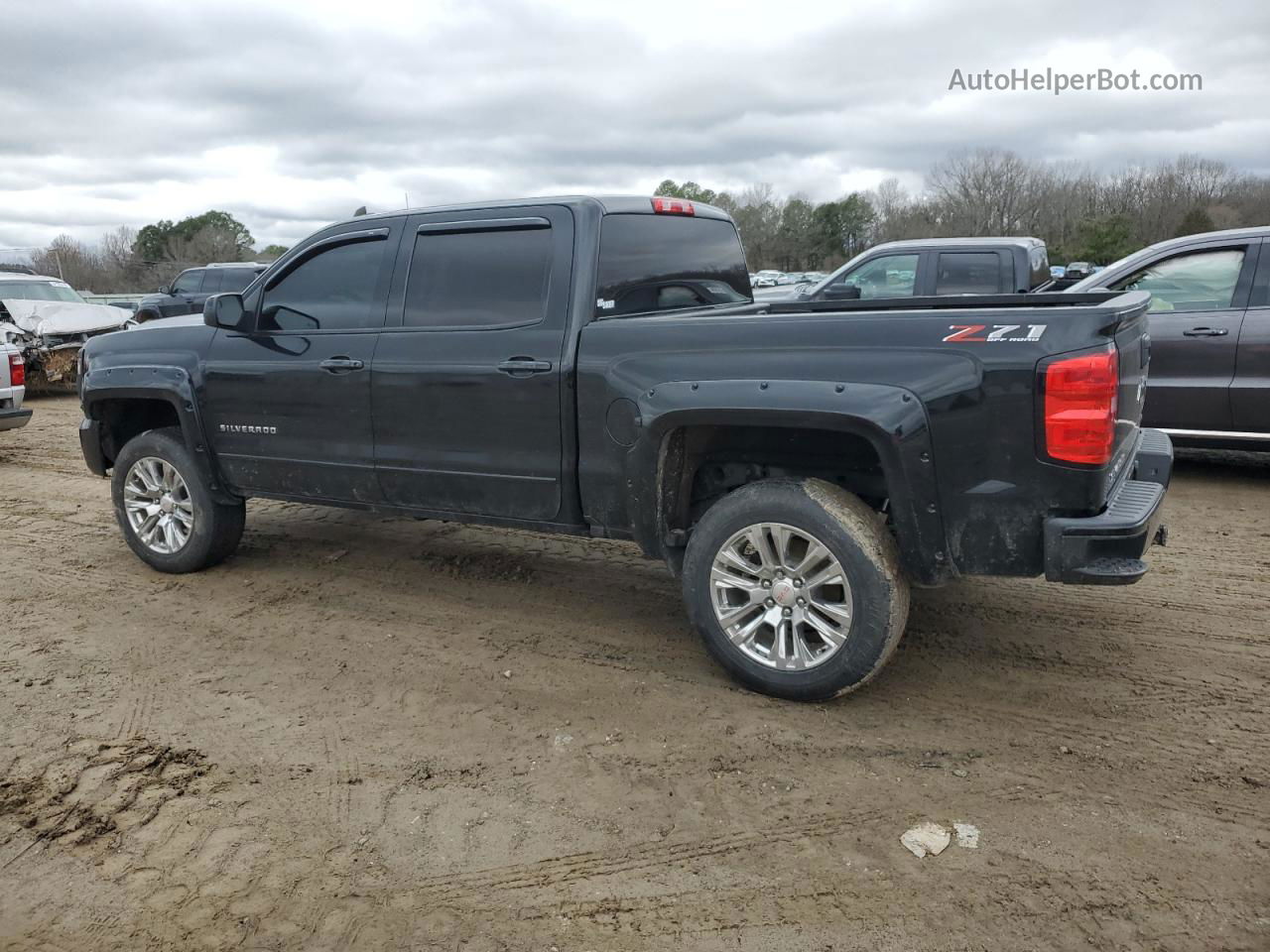 2018 Chevrolet Silverado K1500 Lt Черный vin: 3GCUKREC6JG639564