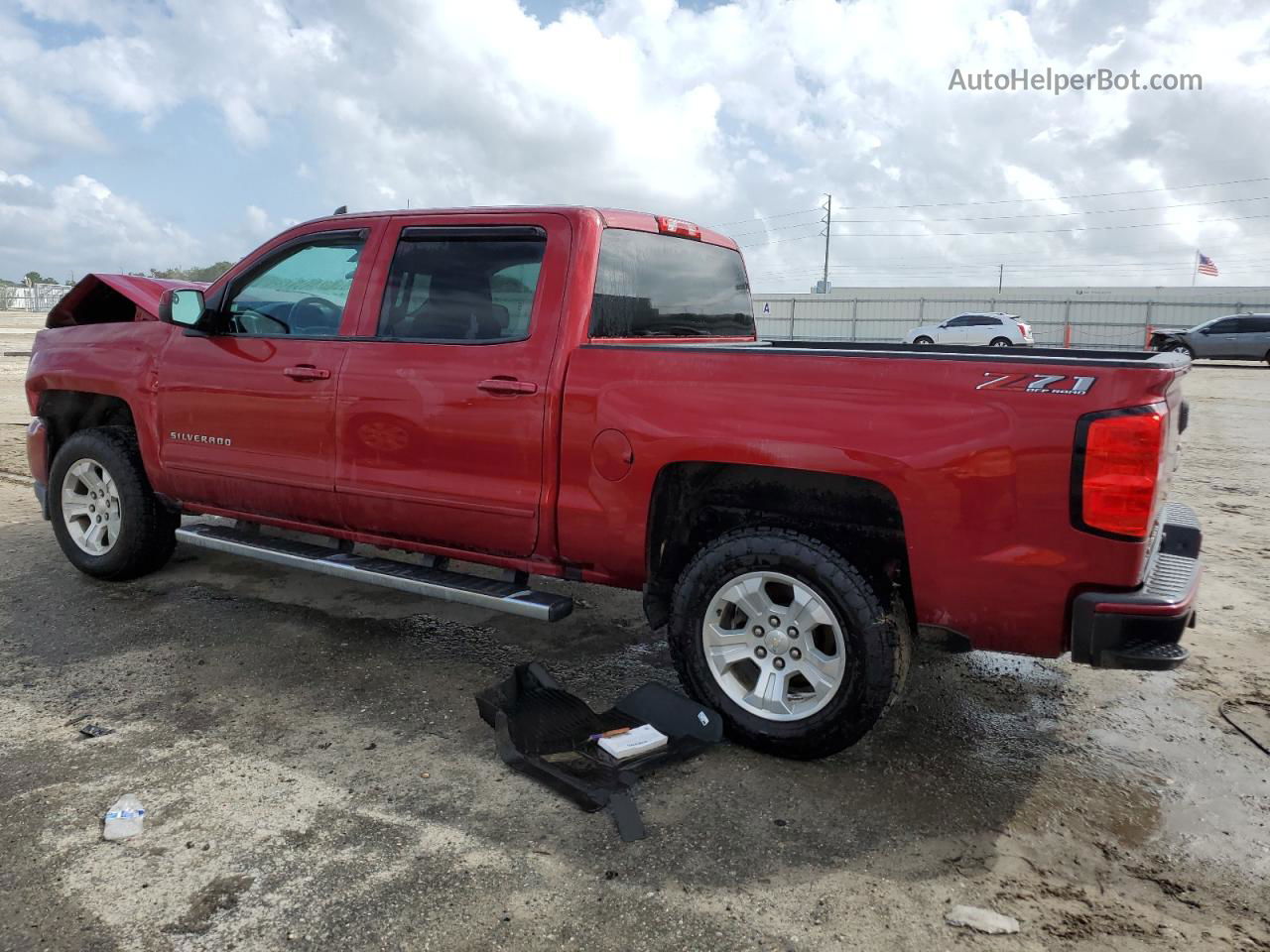 2018 Chevrolet Silverado K1500 Lt Red vin: 3GCUKREC8JG384013