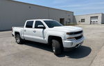 2018 Chevrolet Silverado K1500 Lt White vin: 3GCUKREC8JG596779