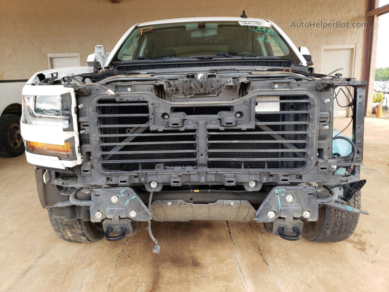 2018 Chevrolet Silverado K1500 Lt White vin: 3GCUKRECXJG590742