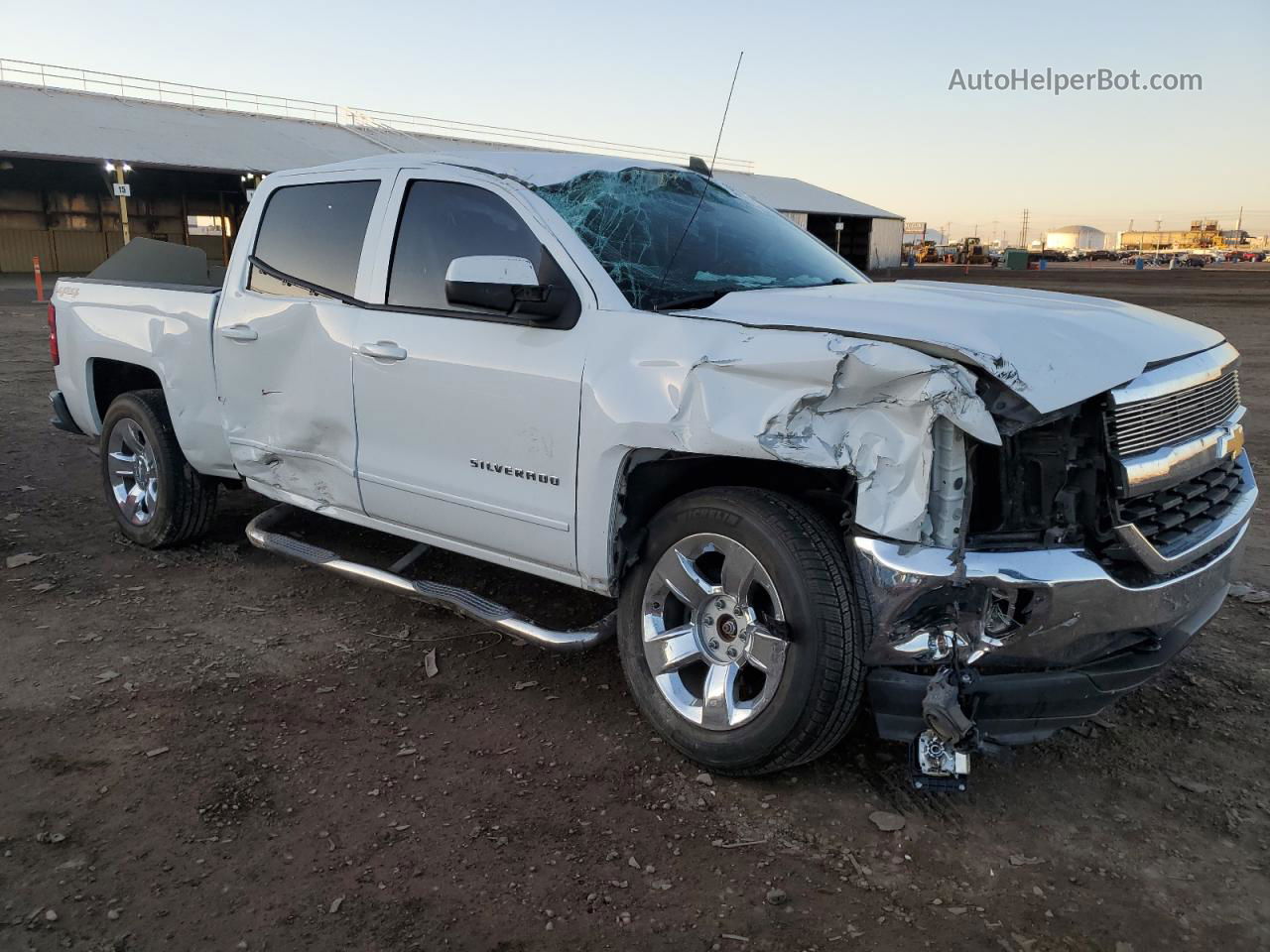 2018 Chevrolet Silverado K1500 Lt White vin: 3GCUKRER2JG351674