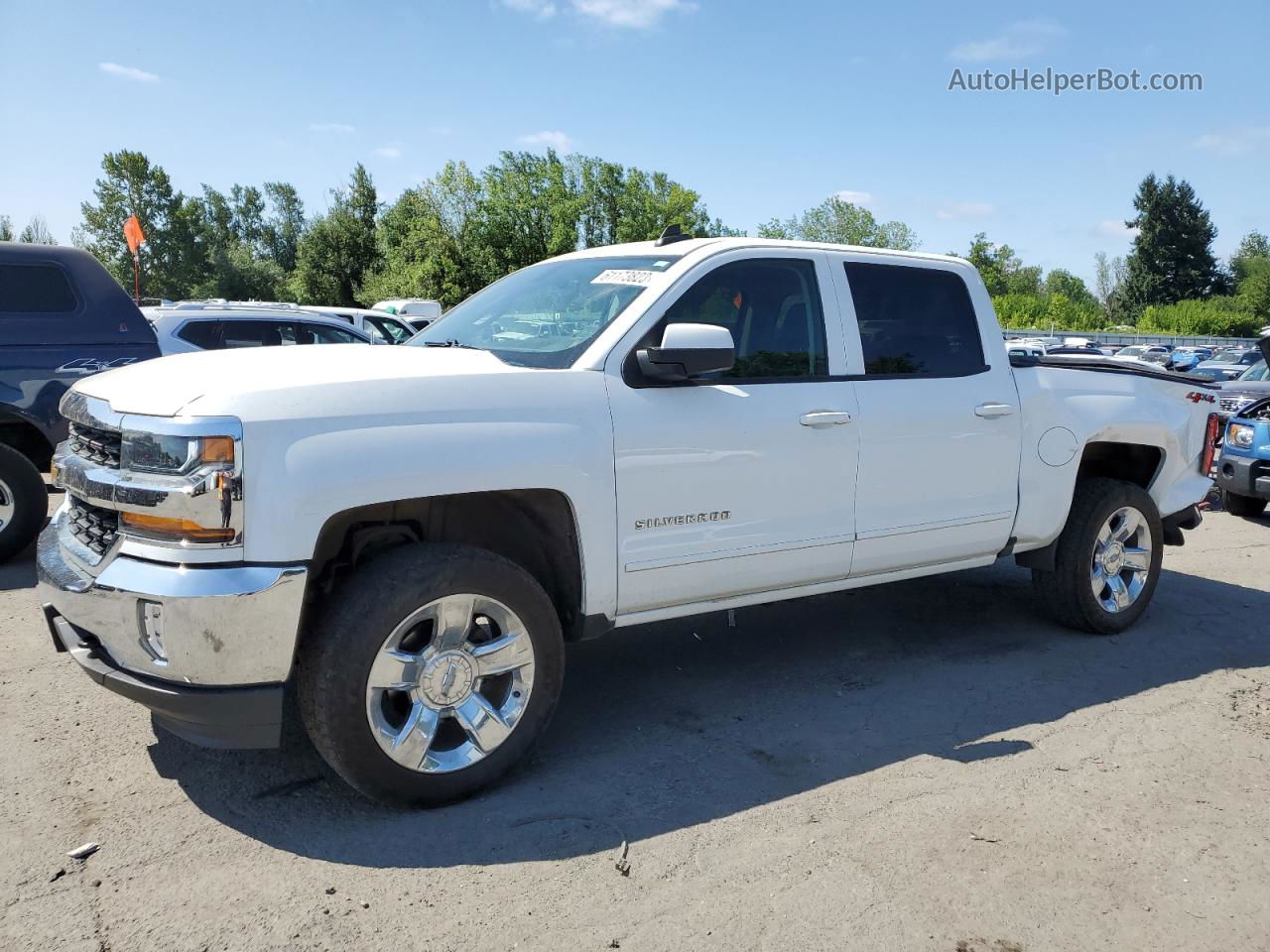 2018 Chevrolet Silverado K1500 Lt White vin: 3GCUKRER7JG312479