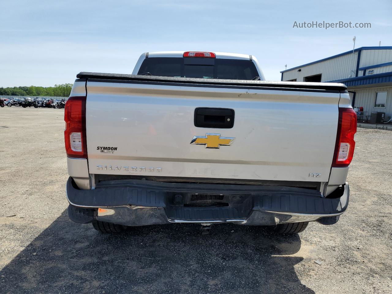 2018 Chevrolet Silverado K1500 Ltz Silver vin: 3GCUKSEC5JG346469