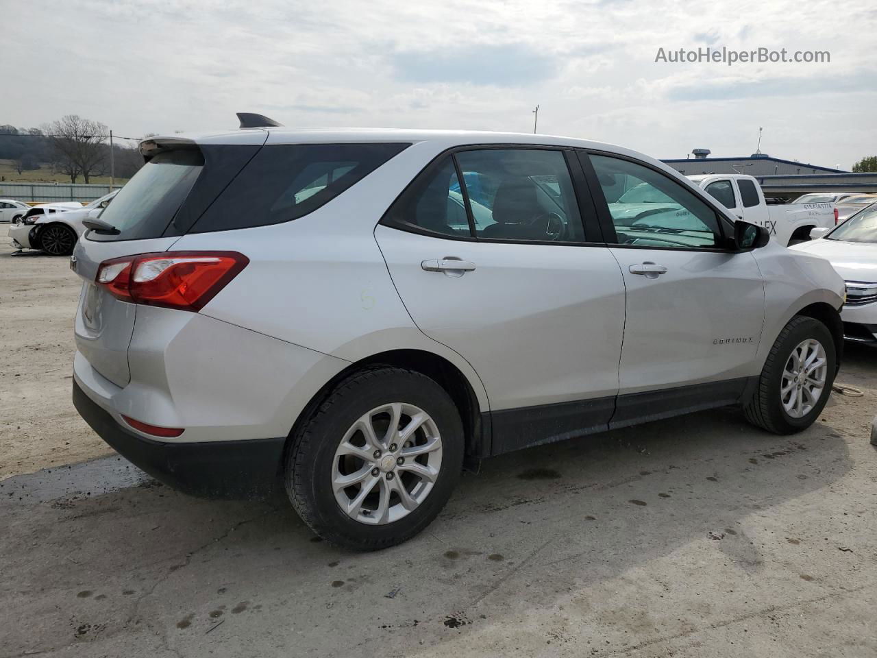 2019 Chevrolet Equinox Ls Silver vin: 3GNAXHEV0KS532340