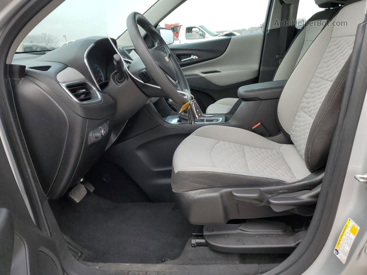 2019 Chevrolet Equinox Ls Silver vin: 3GNAXHEV0KS532340